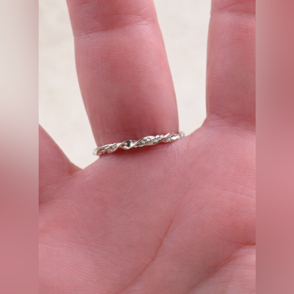 925 Sterling Silver Twisted Band Dainty Stackable Ring Mexican Silver